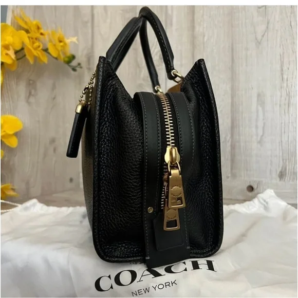 Coach rogue 25 - Picture 3 of 6